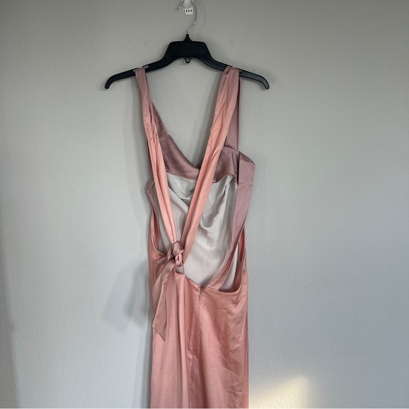 Elegant Pink Maxi Dress - Picture 5 of 16